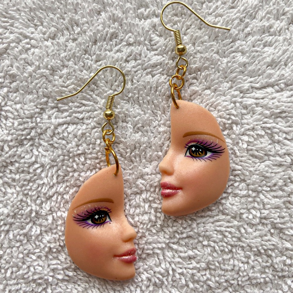 BARBIE HALF FACE/HEAD EARRINGS 💋